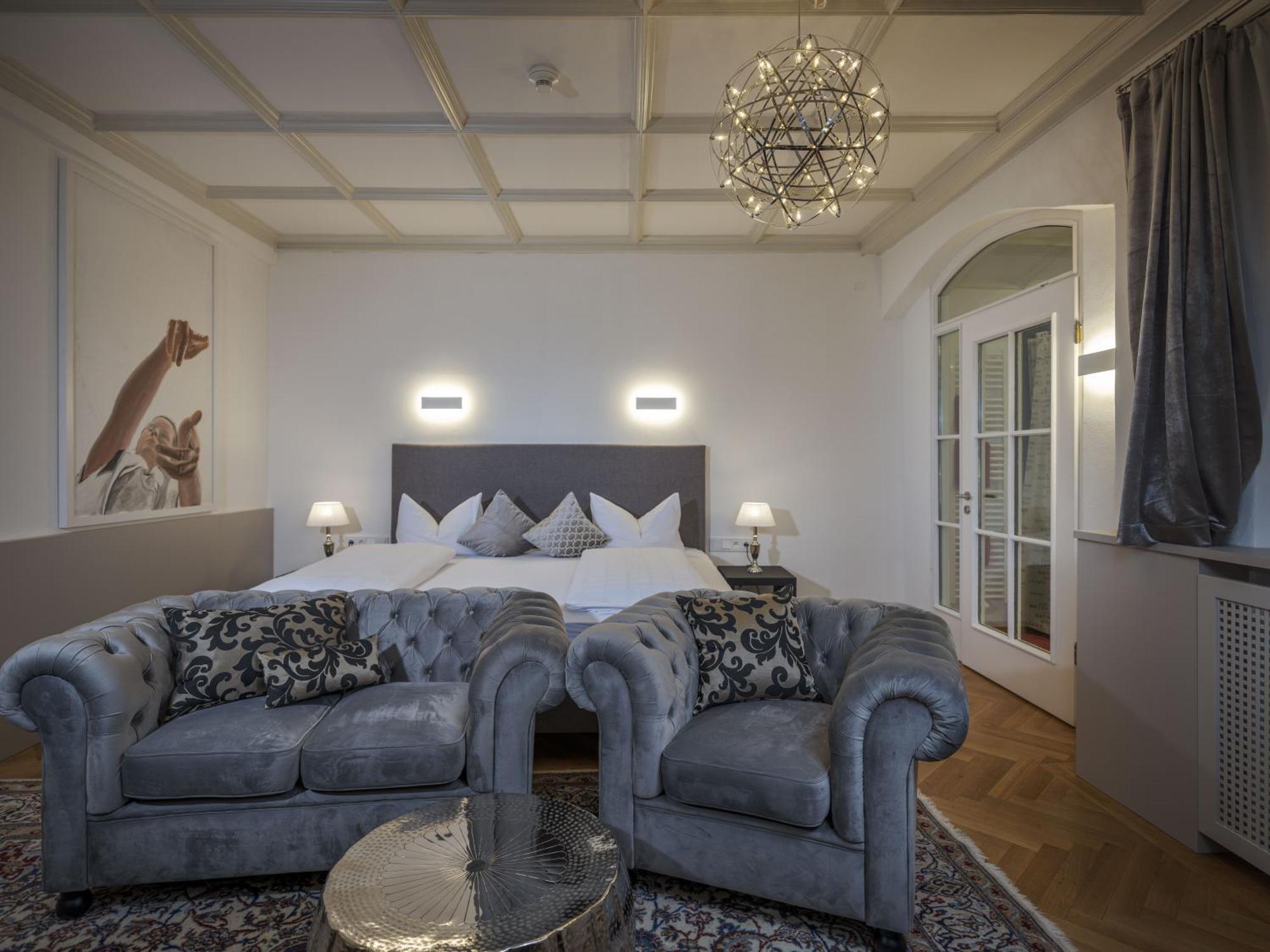 Hotel Post Burghausen Bagian luar foto