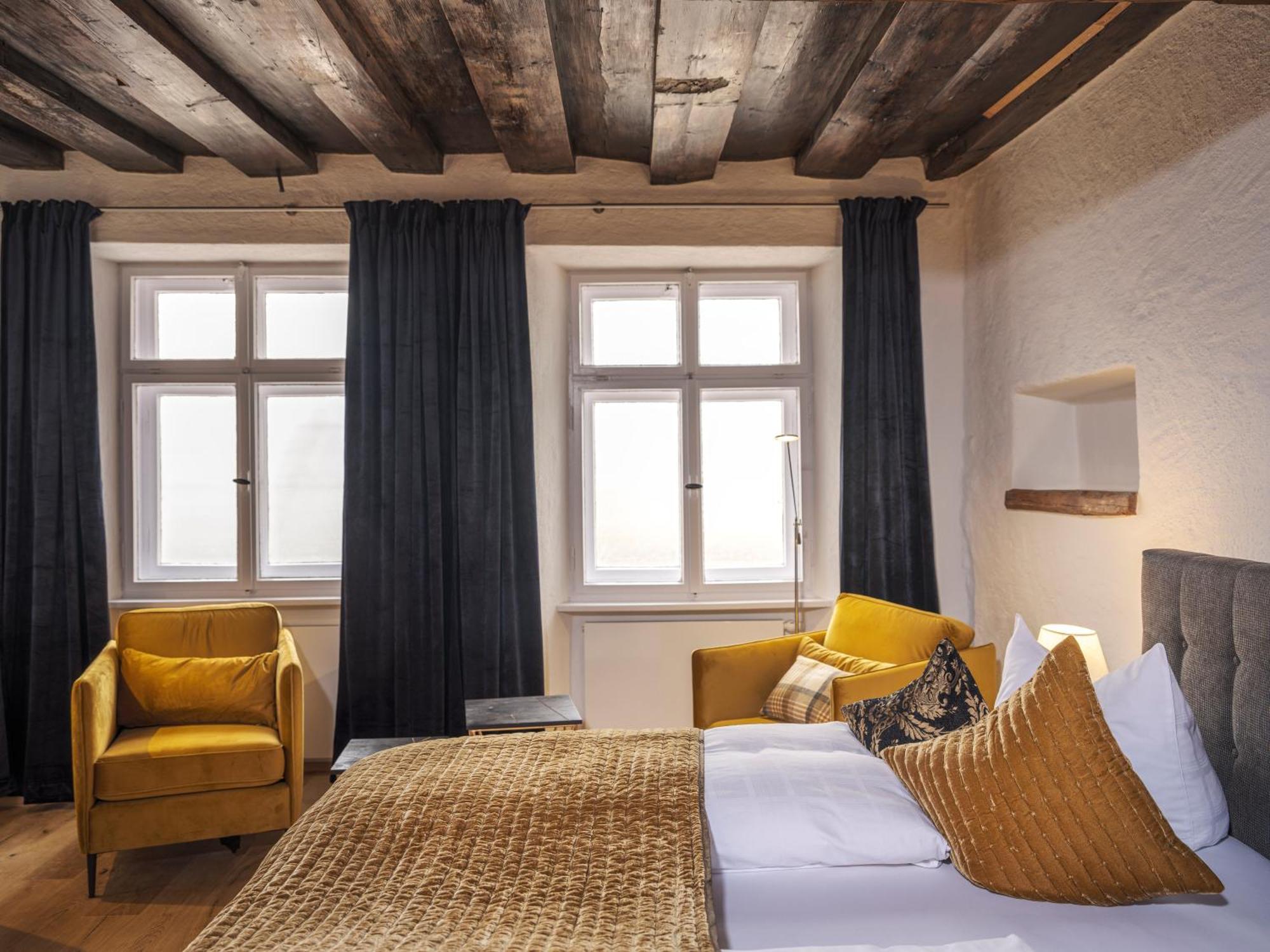 Hotel Post Burghausen Bagian luar foto